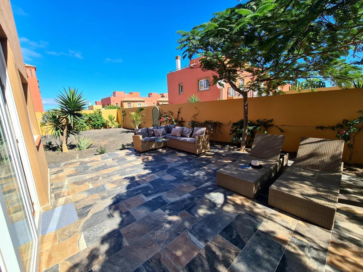 Casa Zalla 110M2, 200M2 Garden, Pool, 1Gb Wi-Fi, Private Parking Corralejo Esterno foto